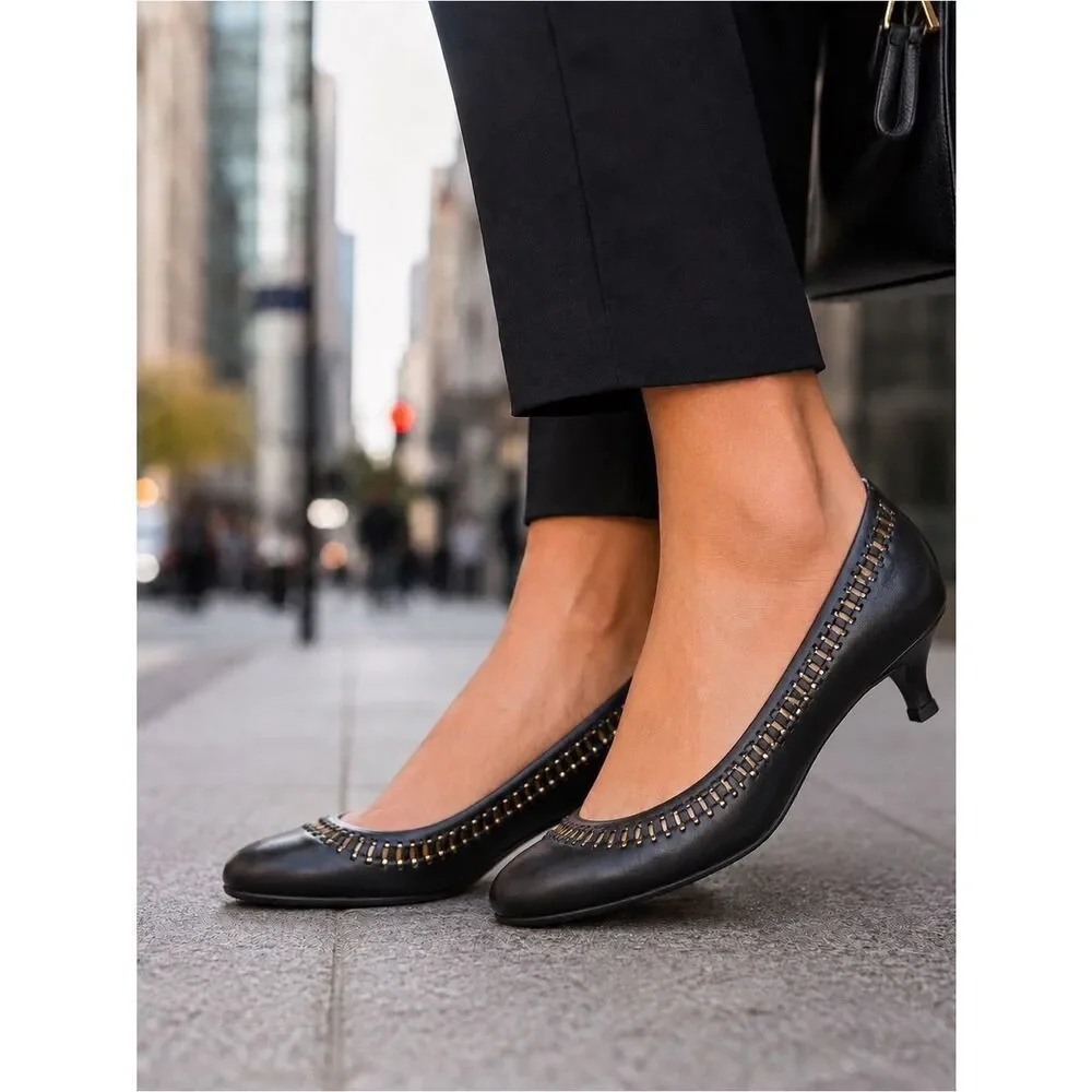 Gianni Bini Essex Heels Black with Gold Trim